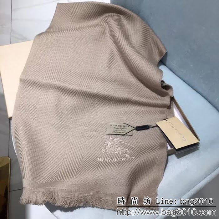 BURBERRY巴寶莉 經典男士爆款羊絨圍巾 LLWJ6983